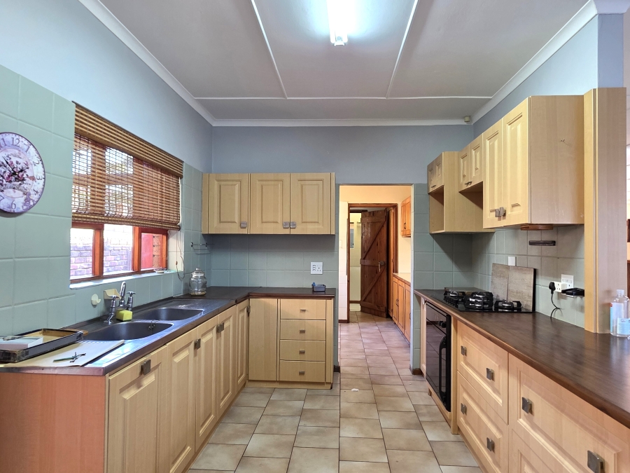 4 Bedroom Property for Sale in Wavecrest Eastern Cape